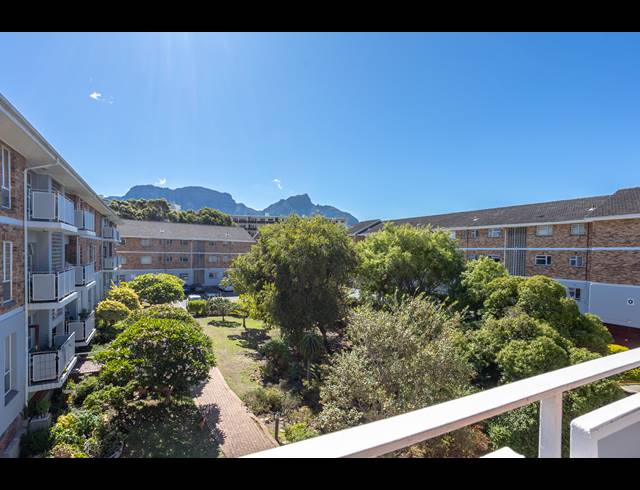 2 BEDROOM APARTMENT SOLD IN CLAREMONT